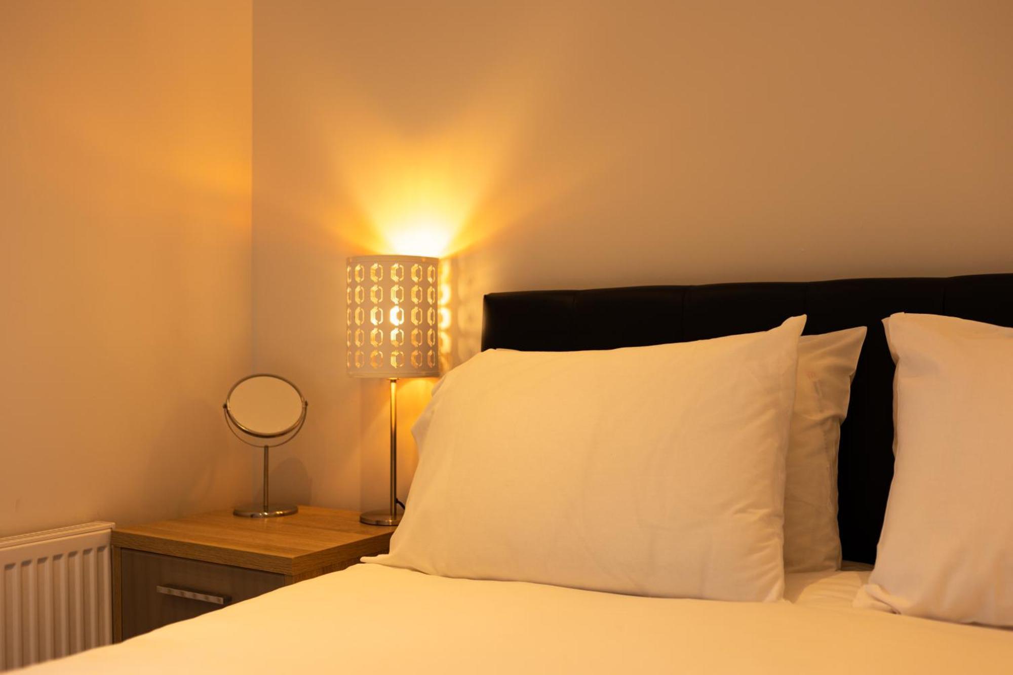 Comfy 2 Bedroom Apartment Near Edinburgh City Centre מראה חיצוני תמונה