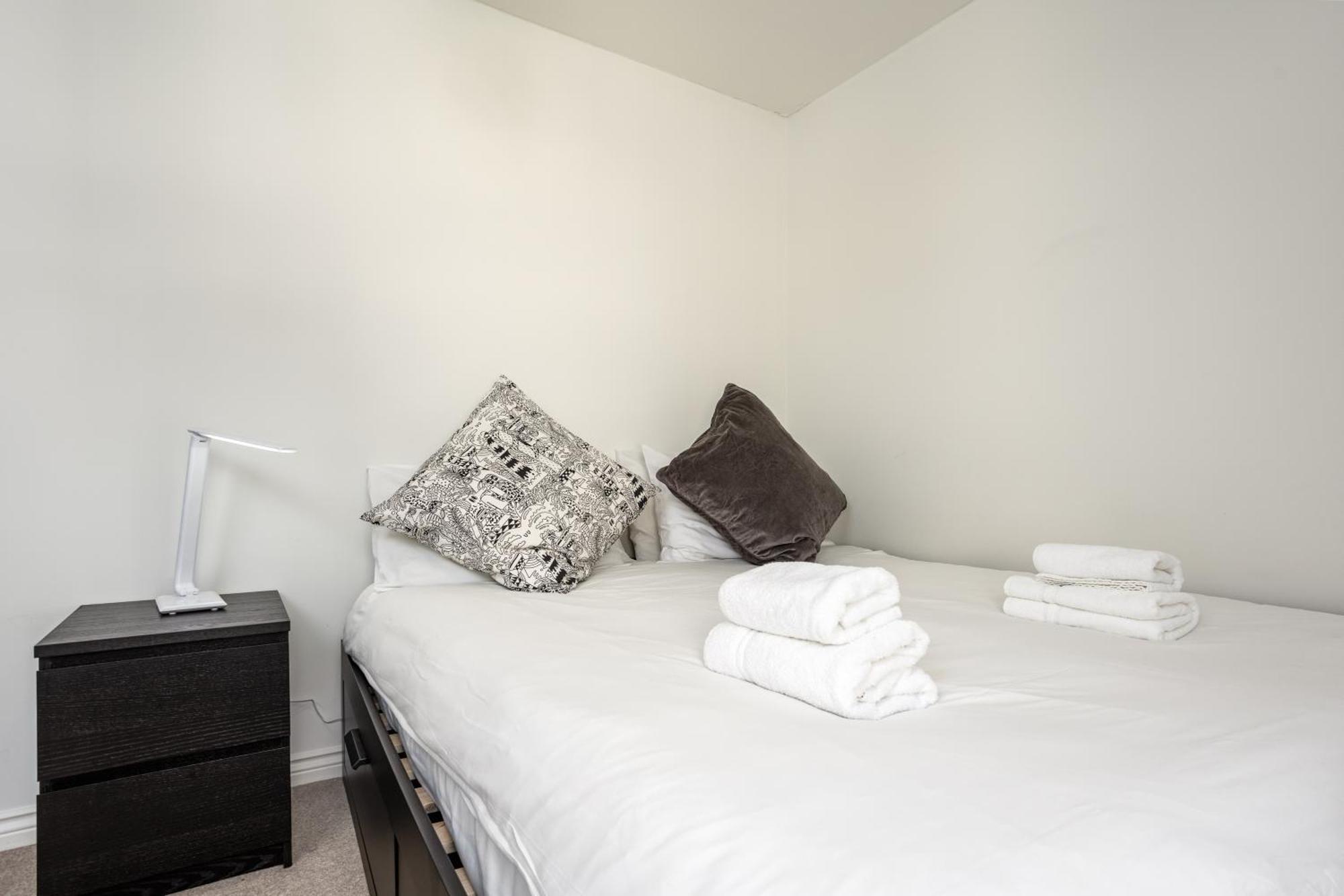 Comfy 2 Bedroom Apartment Near Edinburgh City Centre מראה חיצוני תמונה