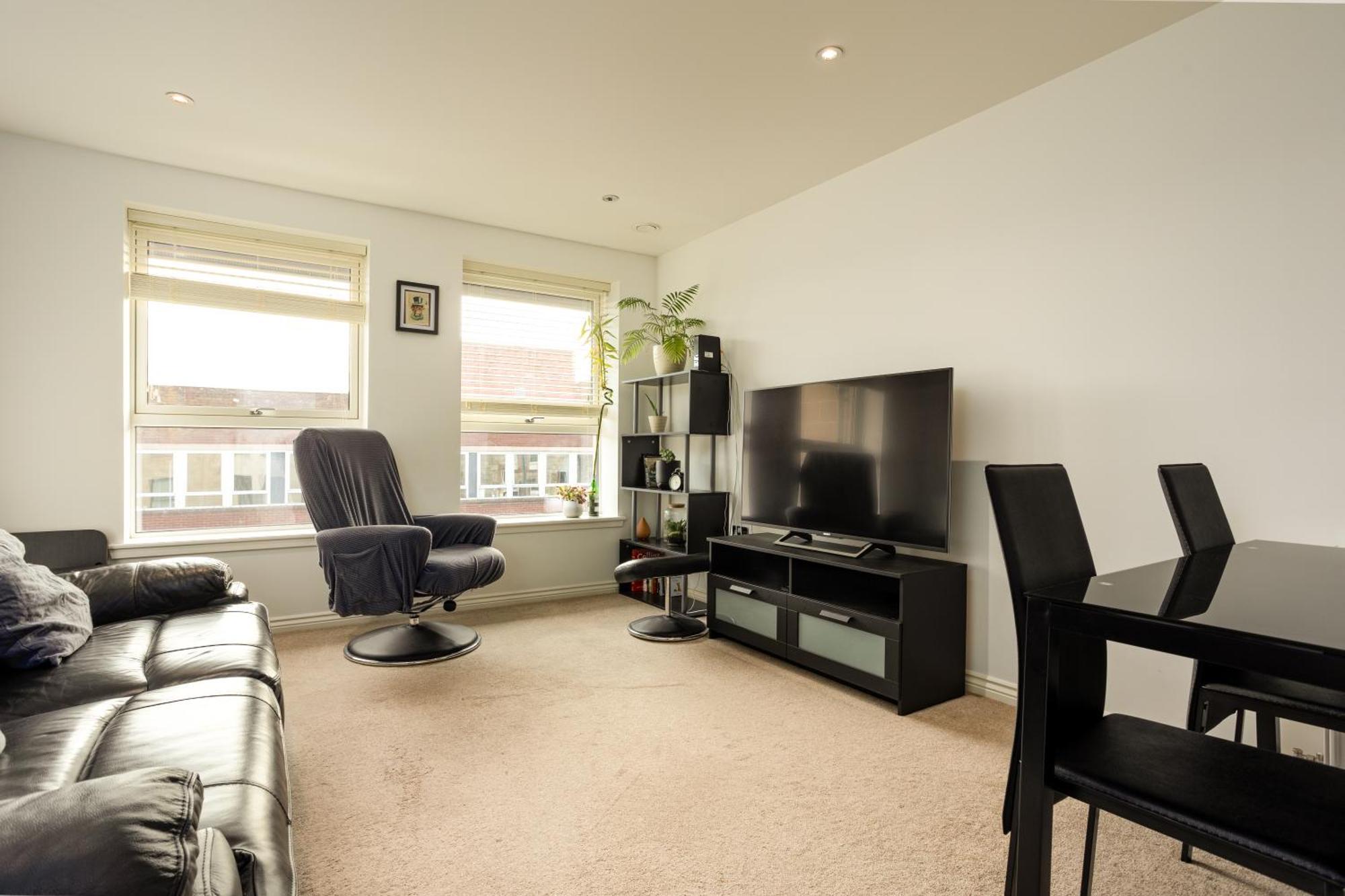 Comfy 2 Bedroom Apartment Near Edinburgh City Centre מראה חיצוני תמונה