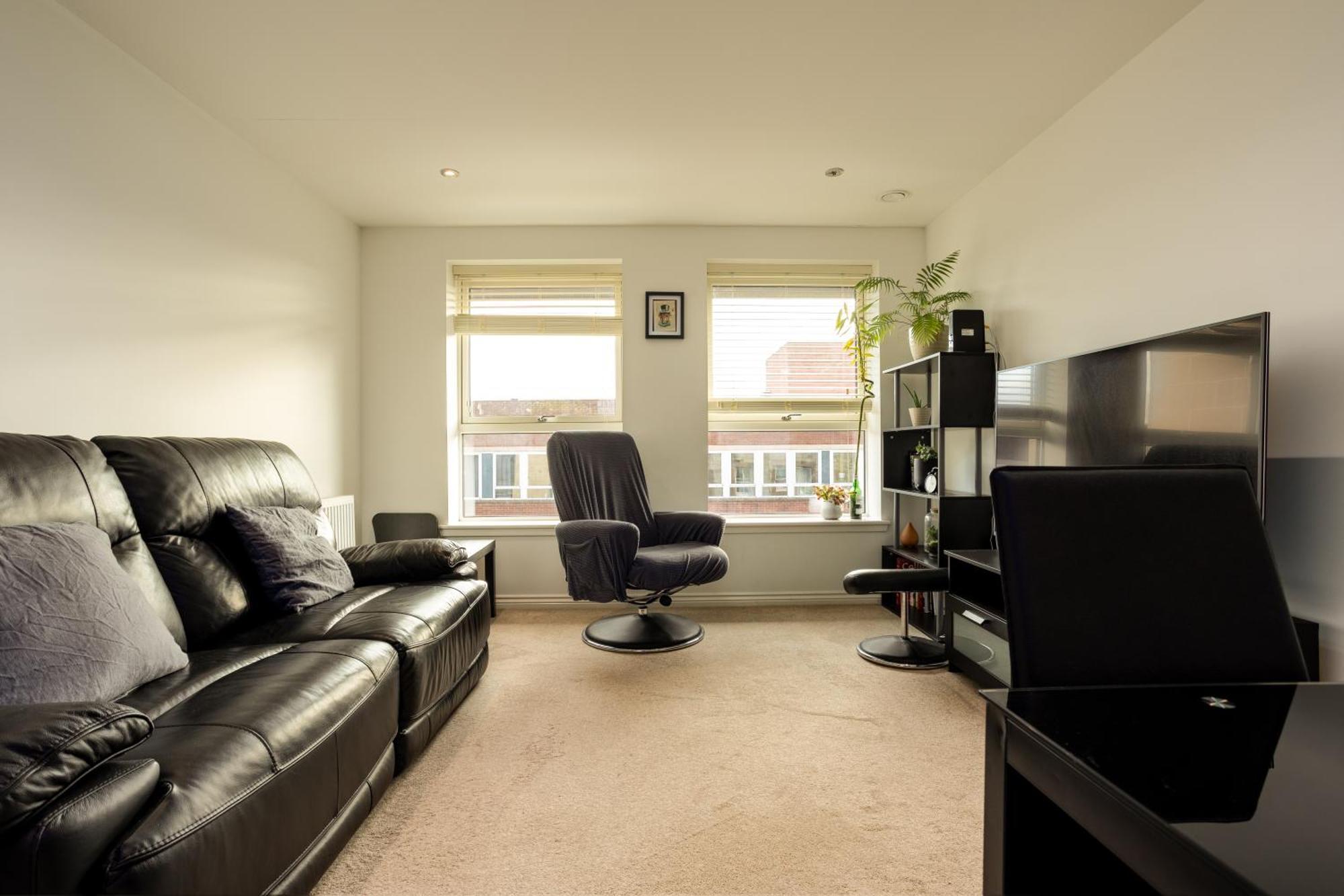 Comfy 2 Bedroom Apartment Near Edinburgh City Centre מראה חיצוני תמונה